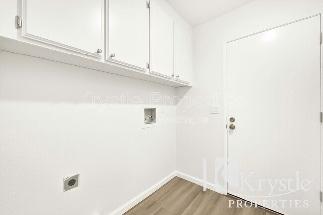 Building Photo - 606 Humbolt Dr