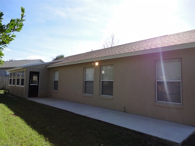 Building Photo - 15408 Greater Groves Blvd
