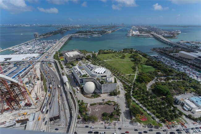 Building Photo - 1100 Biscayne Blvd