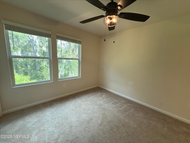 Building Photo - 82 Whispering Brk Dr