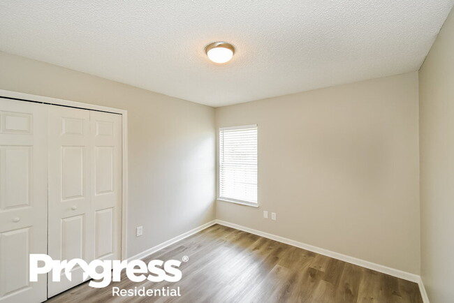 Building Photo - 7118 Newman Lake Ct