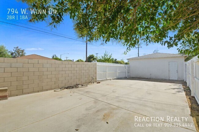 Building Photo - 794 W Winn Dr