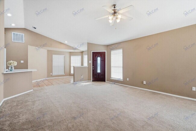 Building Photo - 2152 Ingrid Ln