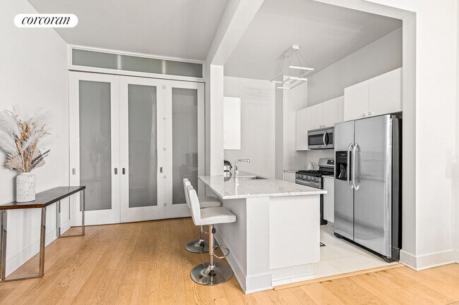 Building Photo - 220 W 148th St