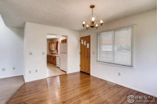 Building Photo - 2742 Goldenrod Pl