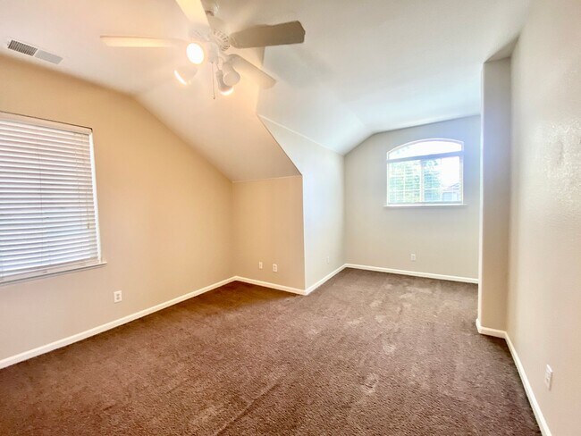 Building Photo - 3600 Silverwood Rd