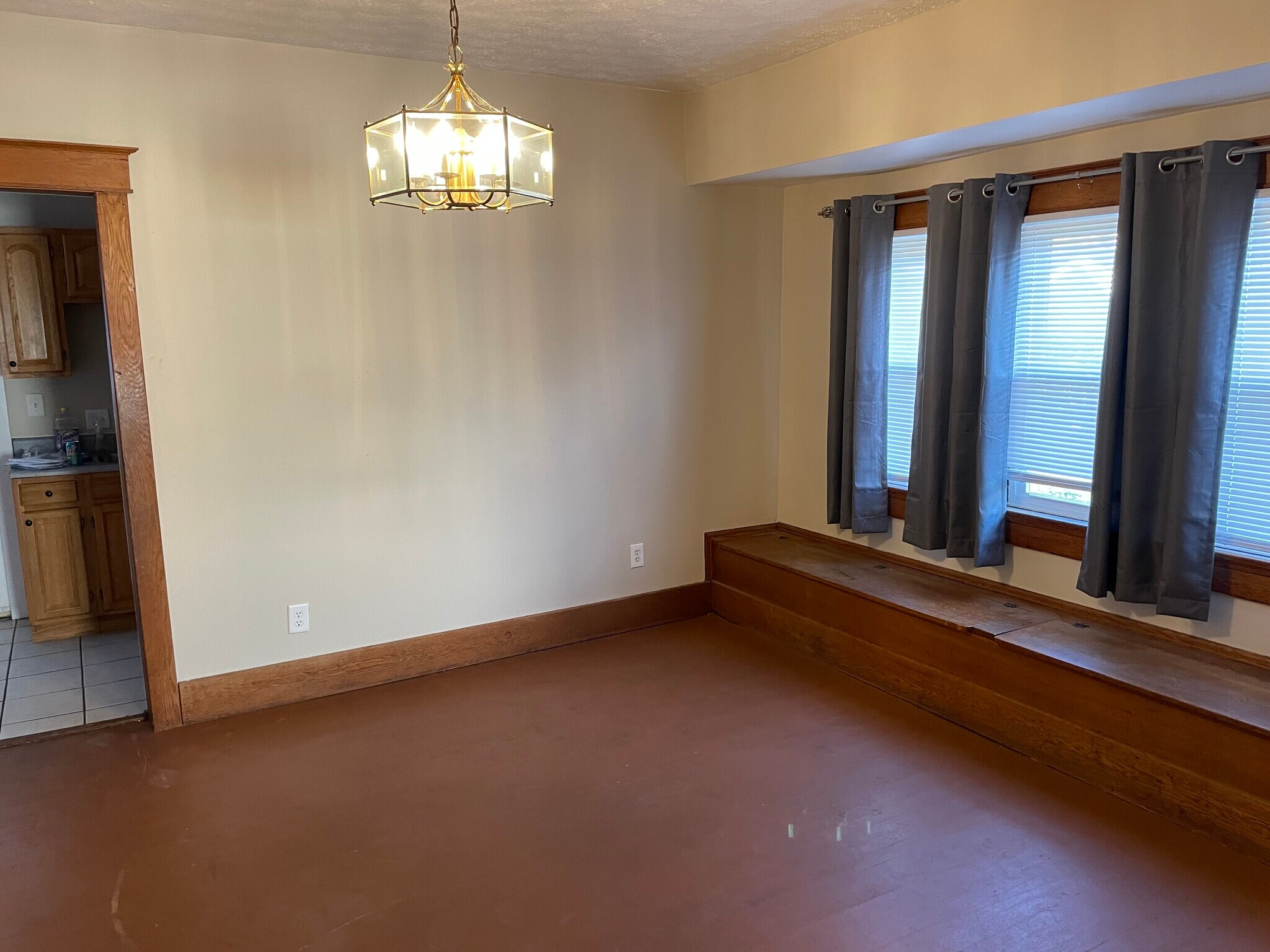 Building Photo - 2116 Wayne Ave