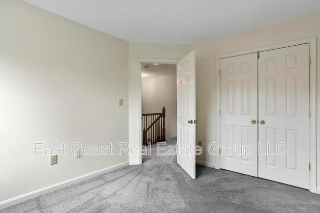 Building Photo - 9114 Ridgefield Ln