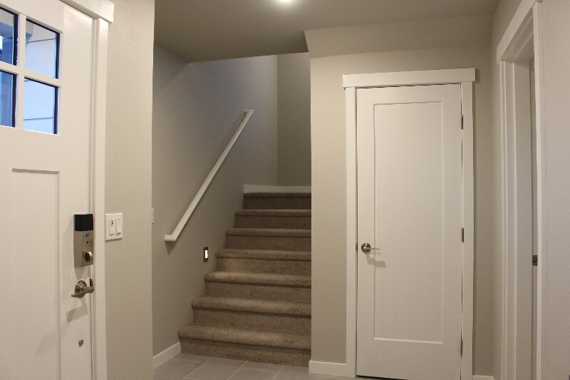 Building Photo - 10103 16th Pl SE