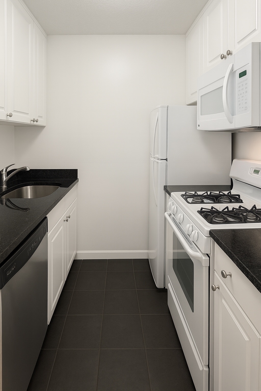 Building Photo - 350 W 46th St