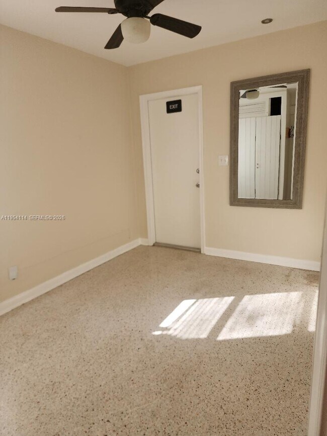 Building Photo - 2719 Taylor St