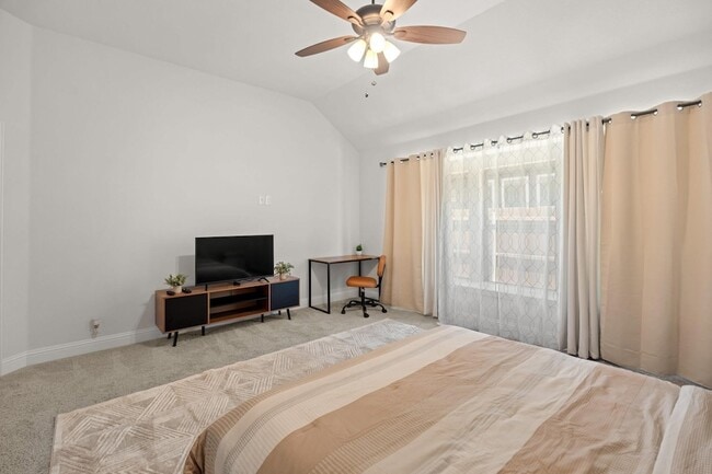 Building Photo - 8508 White Rock Ln