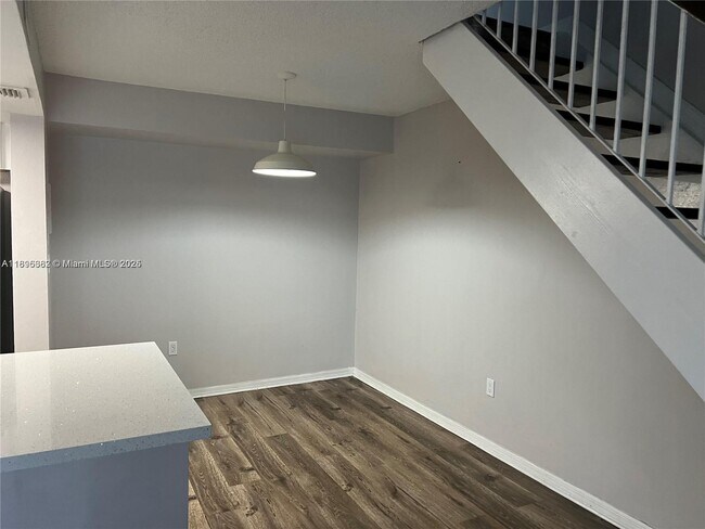 Building Photo - 650 NW 86th Pl