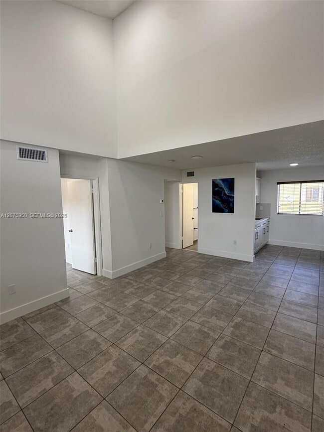 Building Photo - 2775 W 61st Pl