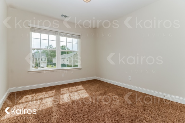 Building Photo - 613 Ferguson Ln