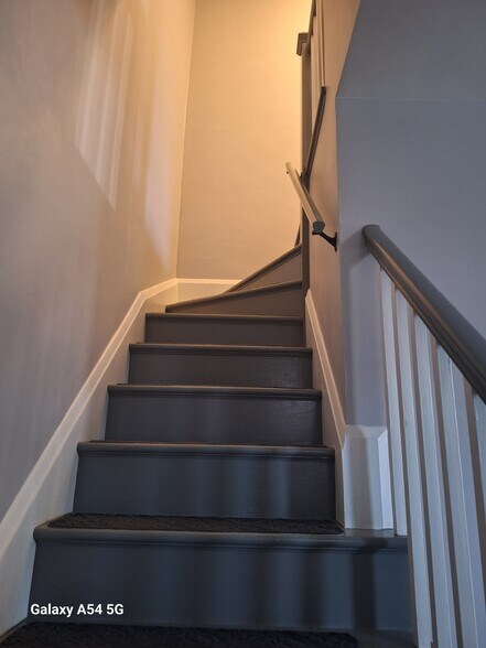 Building Photo - 3721 Frankford Ave