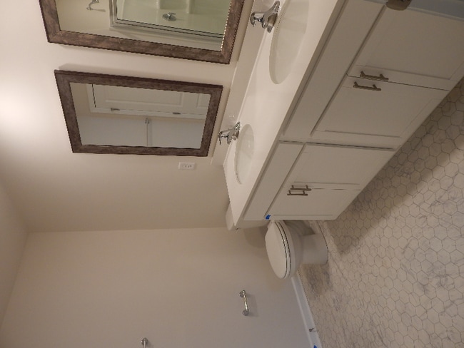 Building Photo - 736 Wolverine Ln