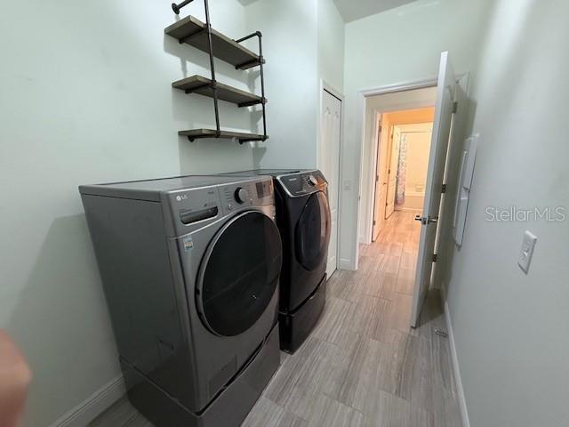 Building Photo - 16966 Rosedown Glen