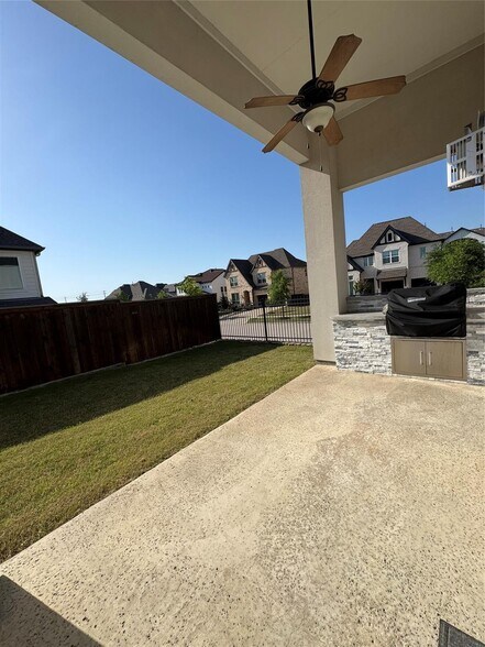 Building Photo - 6691 Titus Ln