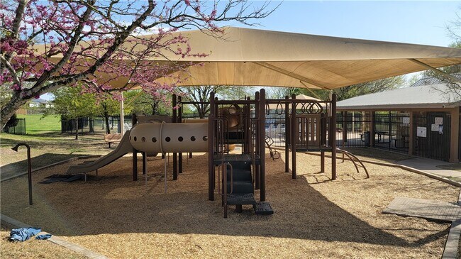 Building Photo - 11712 Larch Valley Dr