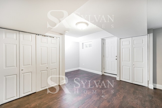 Building Photo - Enjoy living the good life in this 3 bedro...