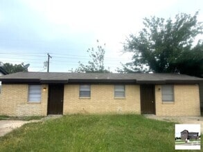Building Photo - 604 Sunset Ln