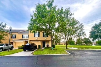 Building Photo - BEAUTIFUL OVIEDO/UCF AREA RENTAL-Fresh paint! Inviting 2 story 3 bd 2.5 bath townhouse located in...