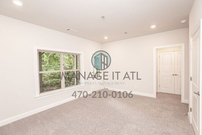 Building Photo - Elegant 4 bedroom Townhome in Chamblee clo...