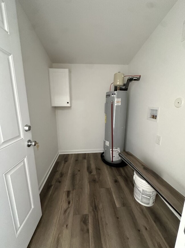 Building Photo - 446 Cape Fear Blvd