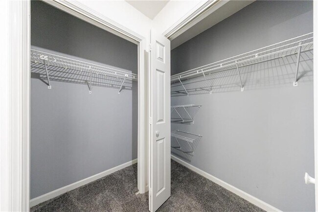 Building Photo - 27306 Plantation Dr NE