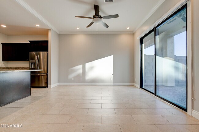 Building Photo - 16075 N 30th St