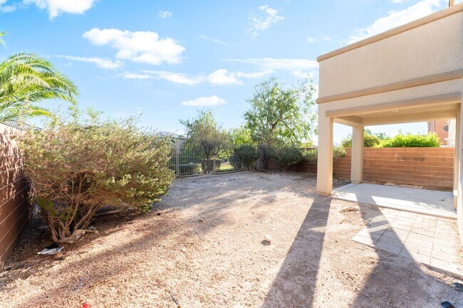 Building Photo - Upgraded 3-Bedroom Home in Gated Community!