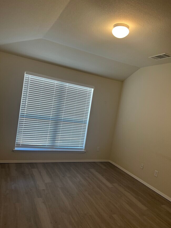 Bedroom - 5703 Roundup Way