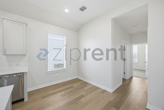 Building Photo - 131 Trifle Trl