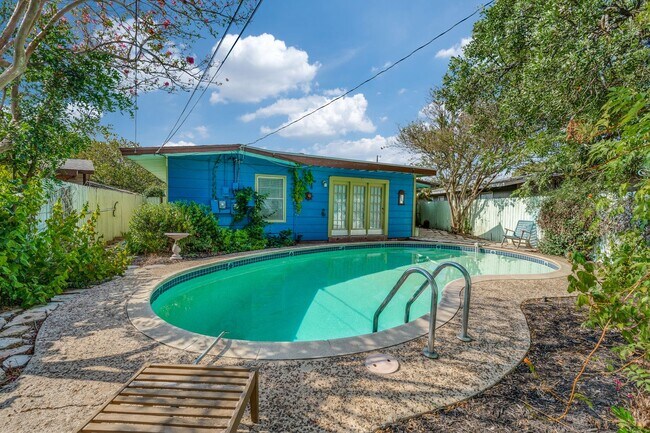 Building Photo - 2 Bed/2 Bath in Northeast Park Subdivision