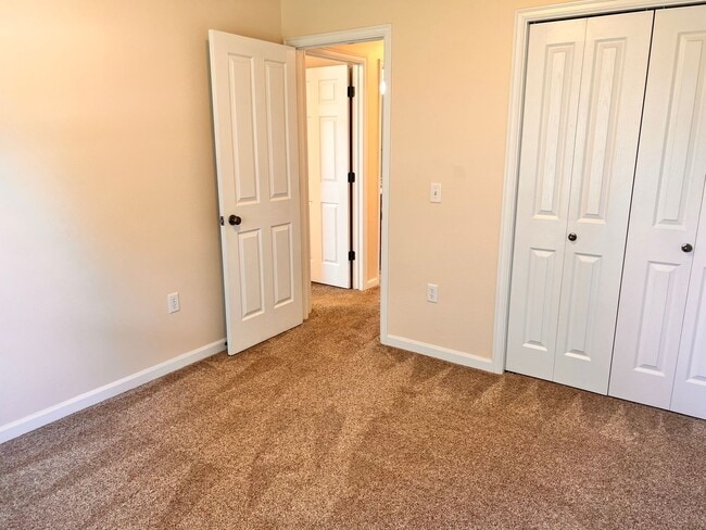 Building Photo - Spacious 3-bedroom, 2 bath in Lolo, MT!!