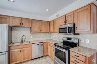 Building Photo - 4658 Matilda St