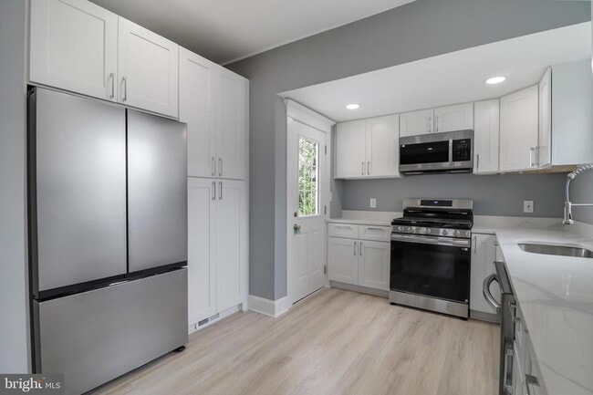 Building Photo - 47 N Prospect Ave