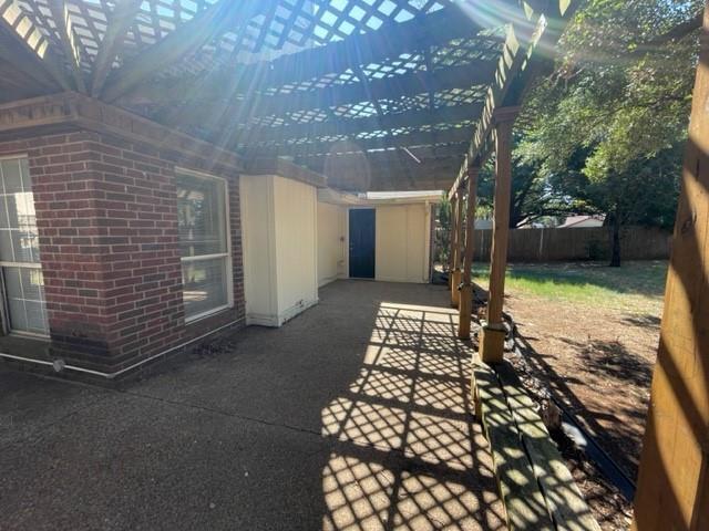 Building Photo - 8508 Willow Creek Ct