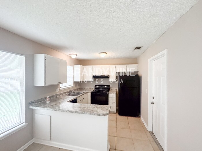 Building Photo - 2174 Cypress Landing Dr