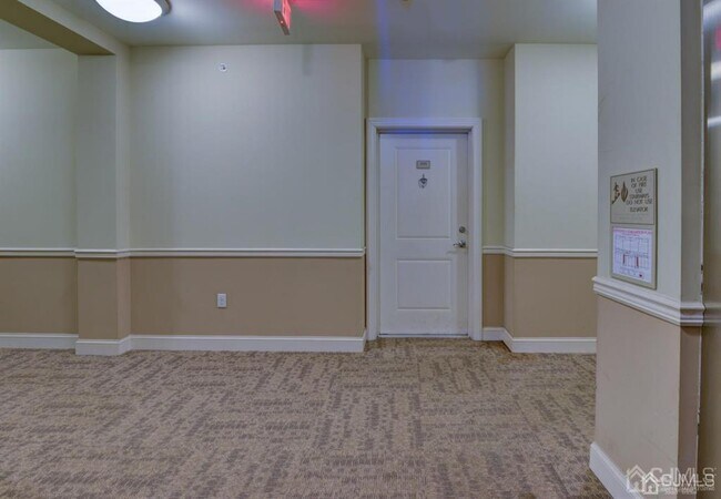 Building Photo - 843 Liberty Ct
