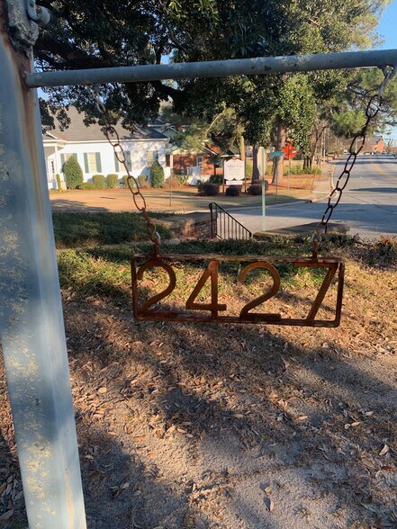 Building Photo - 2427 Vineville Ave