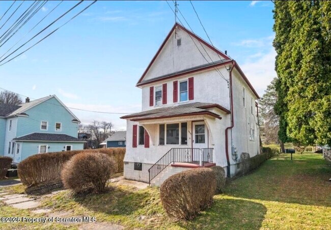 Building Photo - 1413 Bulwer St