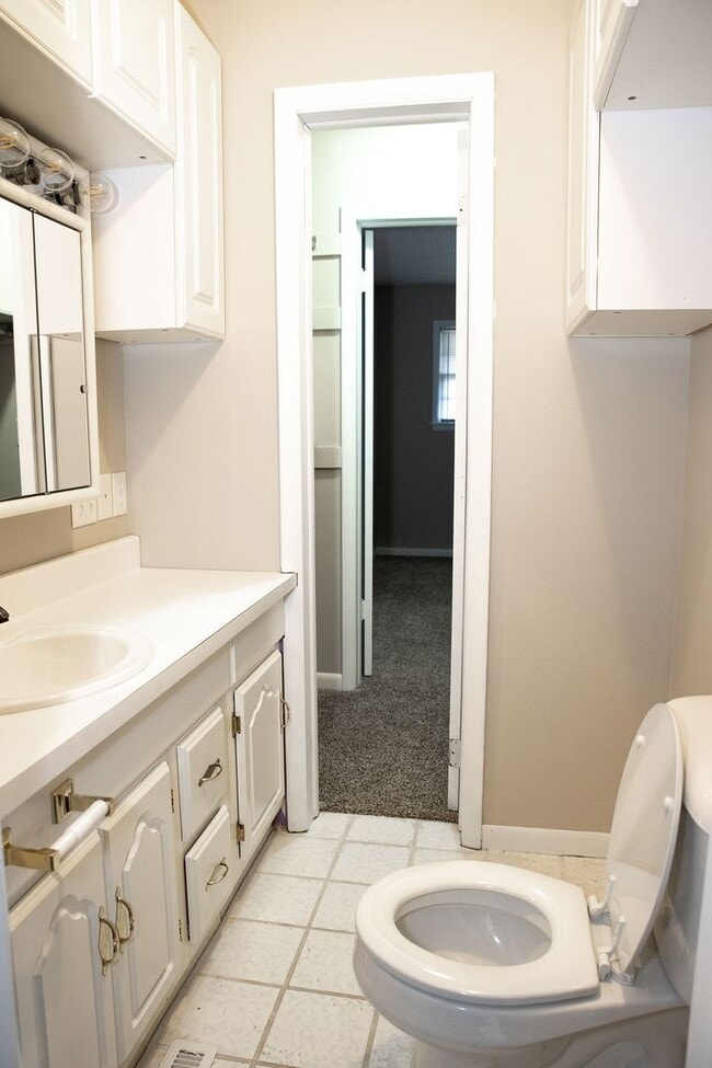 Building Photo - 1911 S Saratoga Ave