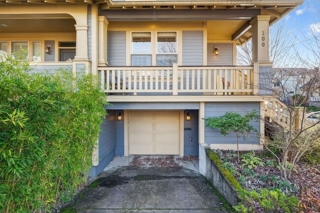 Building Photo - 100 NE Ivy St