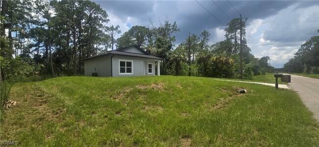 Building Photo - 3517 49th St W