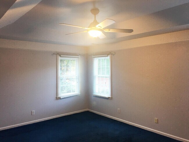 Building Photo - 121 Squires Creek Rd