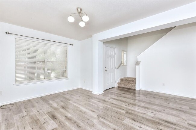 Building Photo - 233 Brandons Way