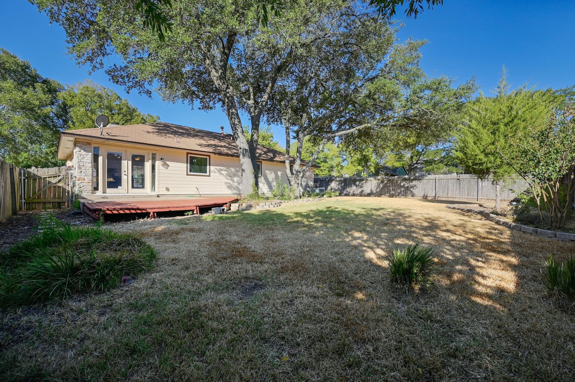 Building Photo - 2504 Spring Wagon Ln