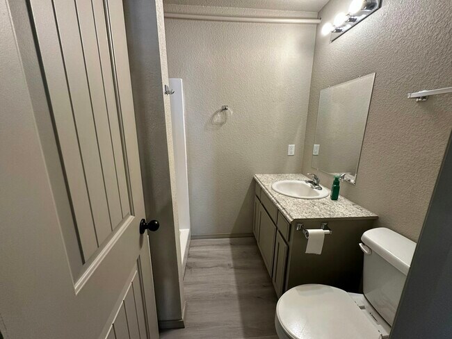 Building Photo - 112 S 25th St